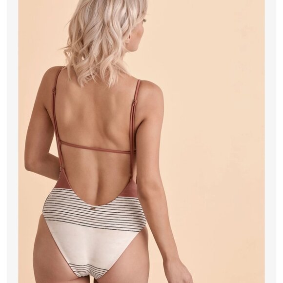 RIP CURL Open Road Revo Reversible Cheeky One-Piece Swimsuit Size XS - Picture 5 of 8